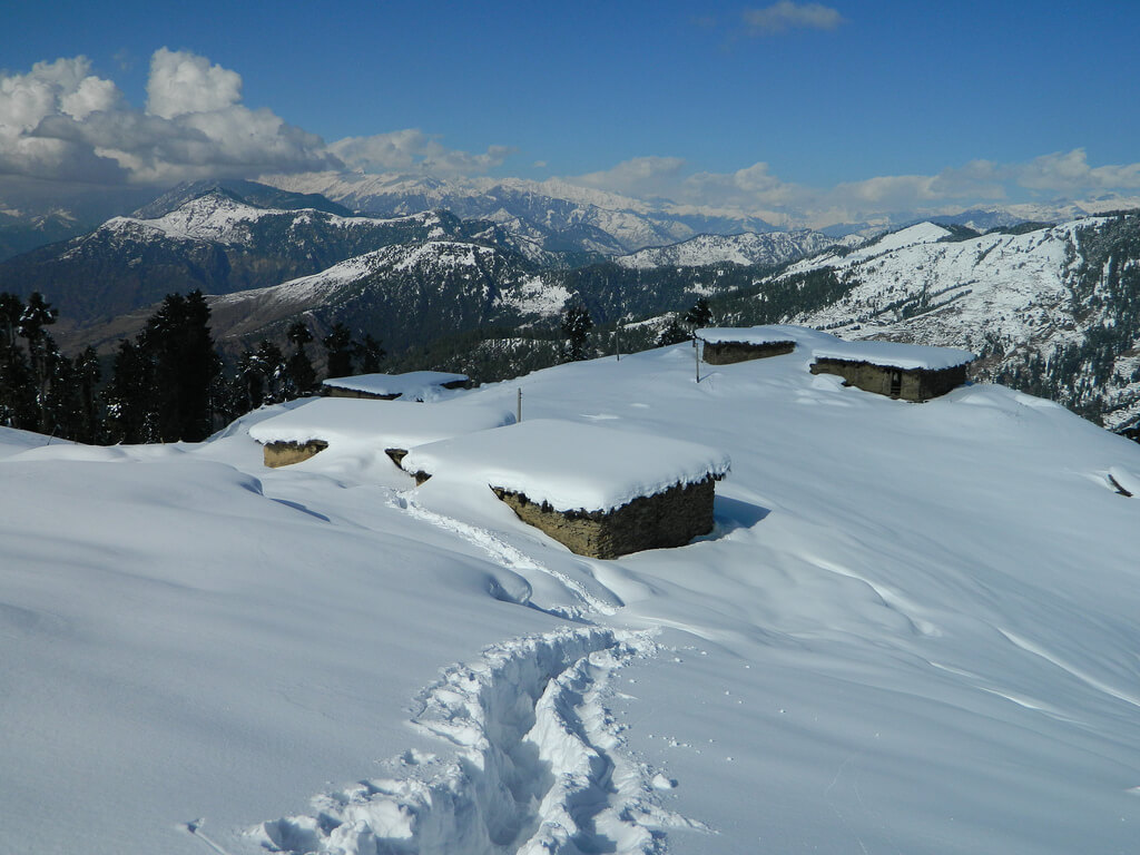 Prashar Lake Trek